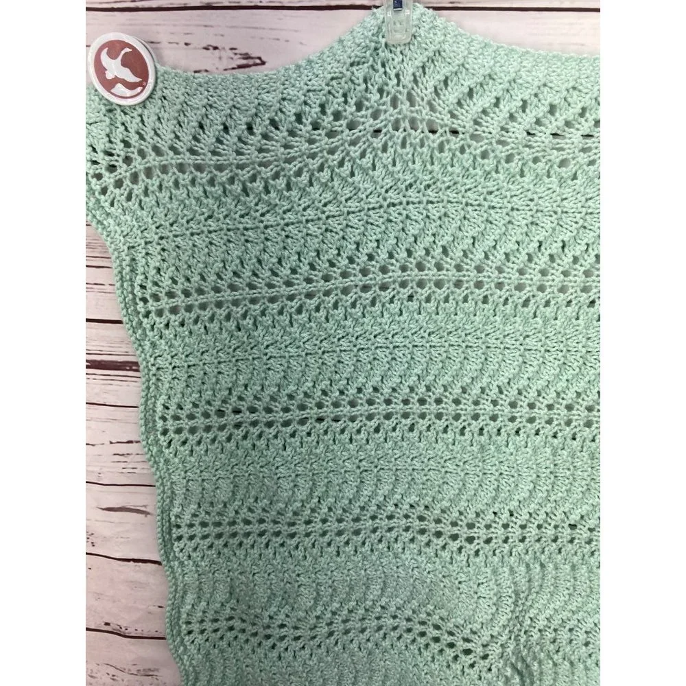 Handmade Crochet Baby Blanket Mint Green Scalloped Wave Pattern 35x35 Square